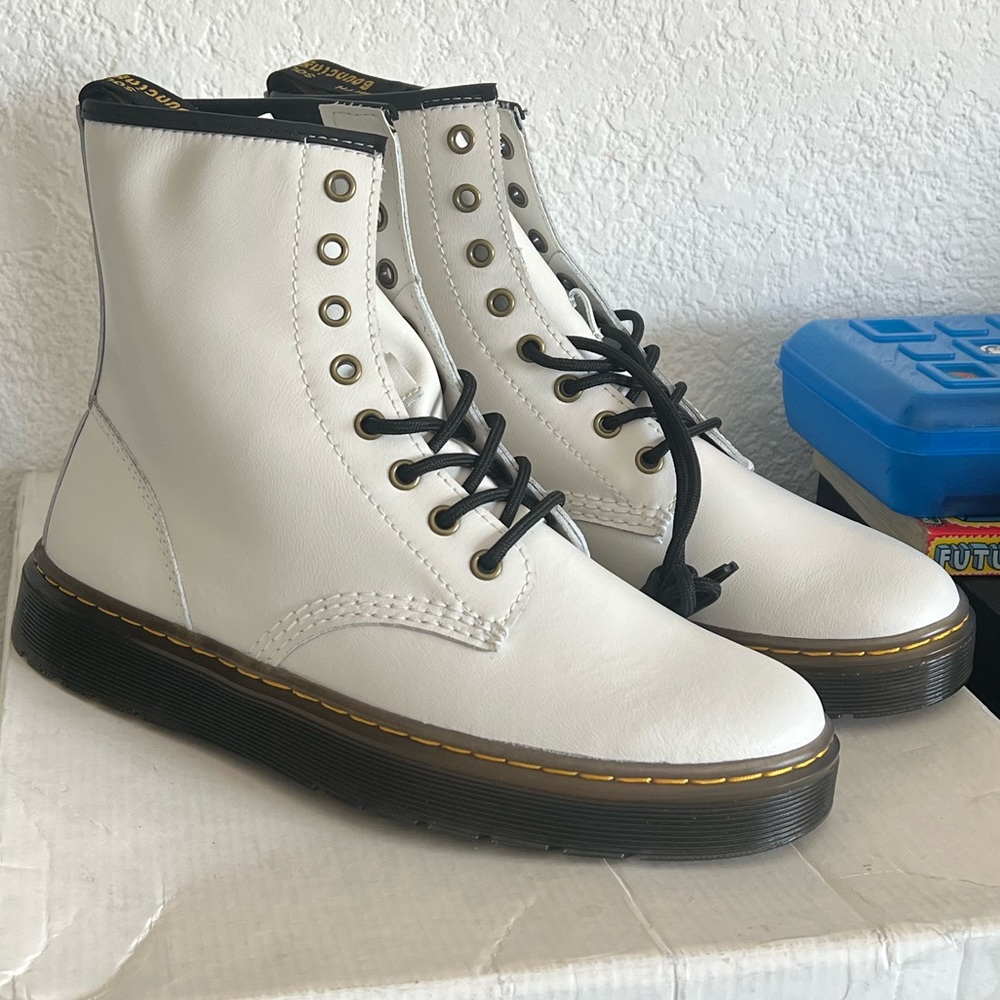 White Dr Martens boots ‼️sold‼️